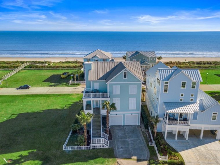 Beachside Lookout|BeachBox| Ocean Views/Huge Space