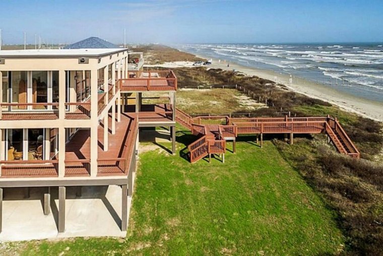 The Estate|BeachBox|Right on the Beach/Great Views