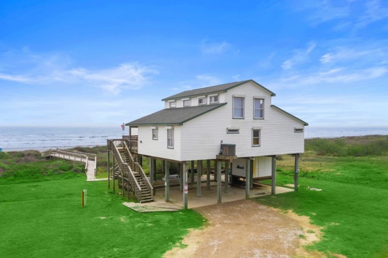 Bluewater Retreat|BeachBox| Secluded Beachfront