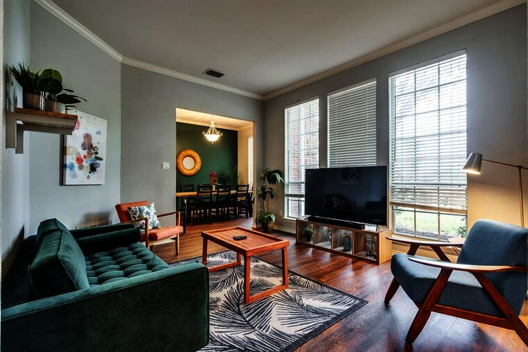 Family Escape |✓PETS | Game Room | Fenced Backyard